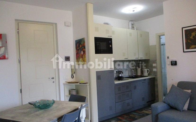 Bilocale via Todeschino 68, Centro, Sirmione — foto 6 di 19
