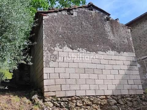 Cascina, da ristrutturare, 60 m², Ferentino