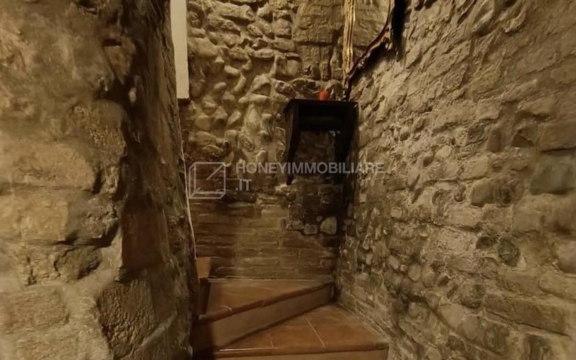 Monolocale Borgo del Naviglio 30, Centro Storico, Parma — foto 4 di 10