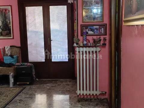 Appartamento buono stato, secondo piano, Centro, Ferentino