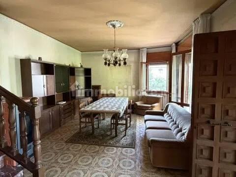 Villa unifamiliare via Carlo Alberto Dalla Chiesa, 10, Centro, Stra — foto 27 di 36
