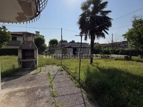 Villa unifamiliare via Carlo Alberto Dalla Chiesa, 10, Centro, Stra — foto 24 di 36