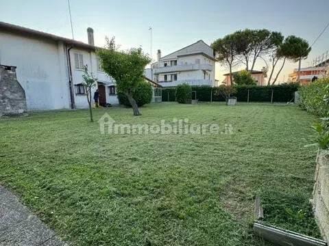 Villa unifamiliare via Carlo Alberto Dalla Chiesa, 10, Centro, Stra — foto 5 di 36