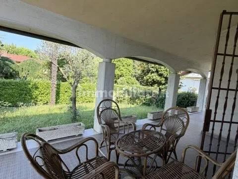 Villa unifamiliare via Carlo Alberto Dalla Chiesa, 10, Centro, Stra — foto 33 di 36