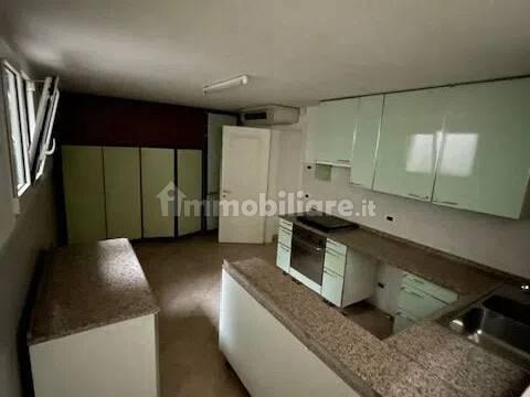 Villa unifamiliare via Tiziano Vecellio, 100, Arcella - Sant'Antonino, Padova — foto 40 di 44