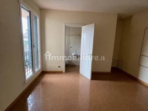 Villa unifamiliare via Tiziano Vecellio, 100, Arcella - Sant'Antonino, Padova — foto 4 di 44