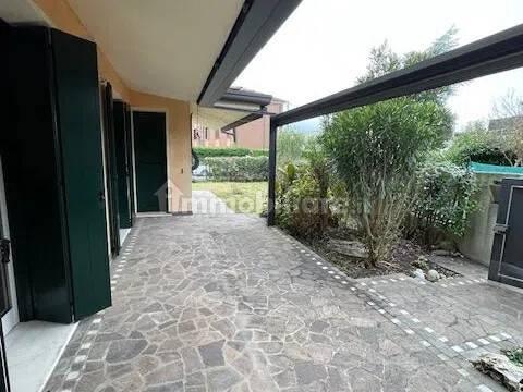 Villa unifamiliare via Tiziano Vecellio, 100, Arcella - Sant'Antonino, Padova — foto 9 di 44