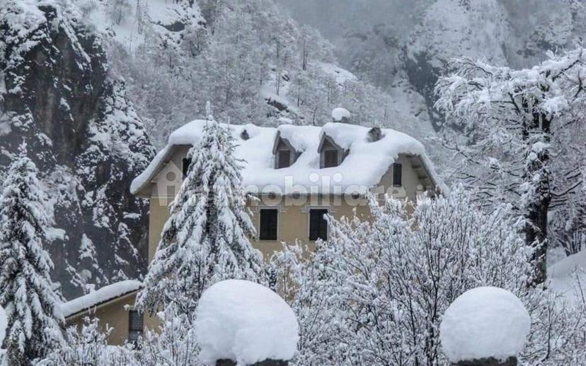 Trilocale via centro, Cervatto — foto 4 di 12