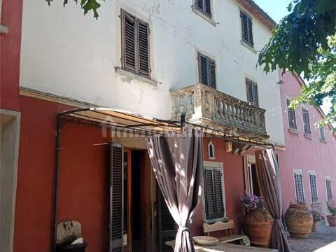 Villa unifamiliare, buono stato, 204 m², Quarrata
