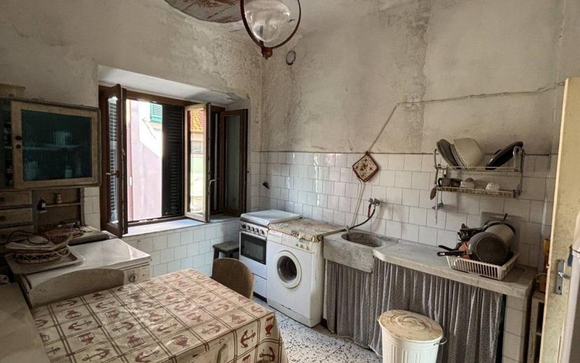 Terratetto unifamiliare via Paganini 42, Centro, Carro — foto 12 di 29