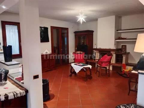 Villa unifamiliare, buono stato, 270 m², Carmignano — foto 11 di 23