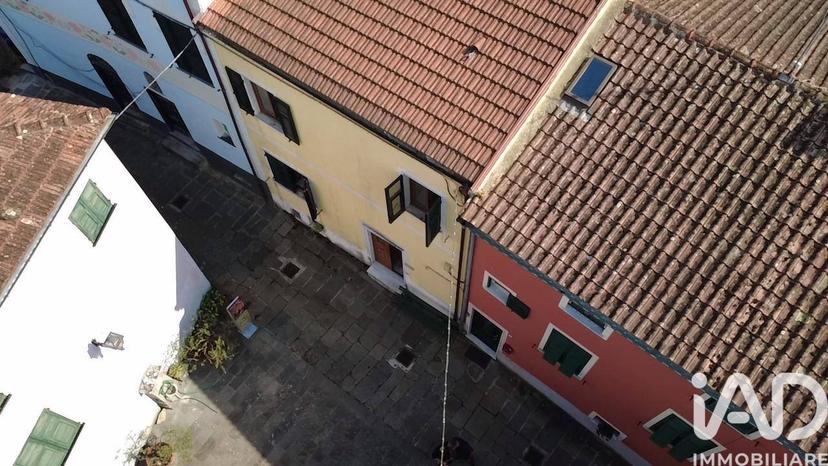 Terratetto unifamiliare via Paganini 42, Centro, Carro — foto 17 di 29