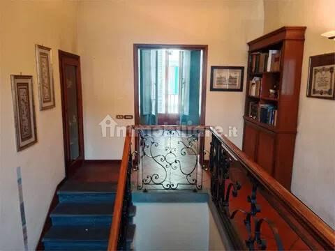 Villa unifamiliare, buono stato, 210 m², Centro Storico - Duomo, Prato — foto 3 di 28