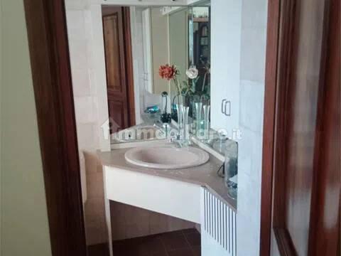 Villa unifamiliare, buono stato, 210 m², Centro Storico - Duomo, Prato — foto 13 di 28