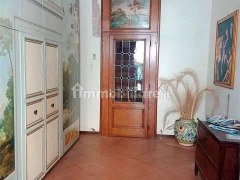 Villa unifamiliare, buono stato, 210 m², Centro Storico - Duomo, Prato