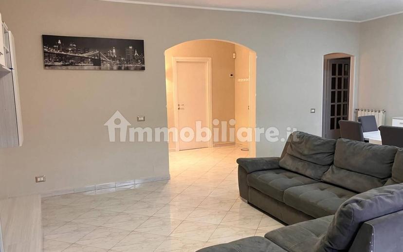 Appartamento buono stato, secondo piano, Quartiere Europa, Latina — foto 9 di 34
