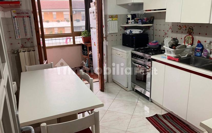 Appartamento buono stato, secondo piano, Quartiere Europa, Latina — foto 23 di 34
