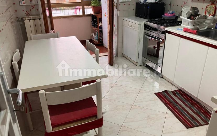 Appartamento buono stato, secondo piano, Quartiere Europa, Latina — foto 5 di 34