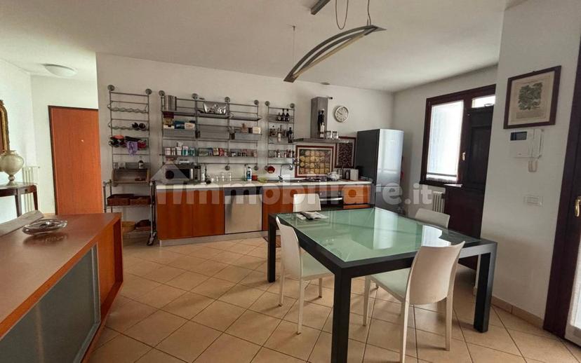 Trilocale via Torquato Tasso, Centro, Covo — foto 7 di 25