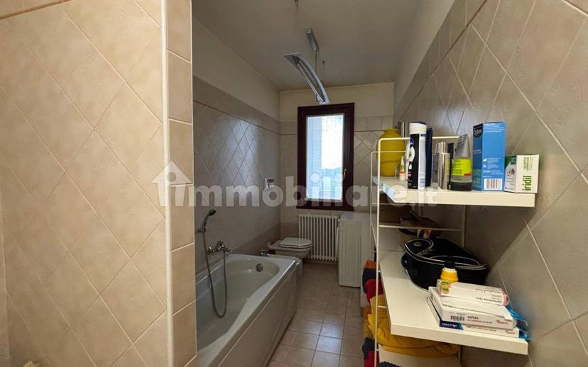 Trilocale via Torquato Tasso, Centro, Covo — foto 6 di 25