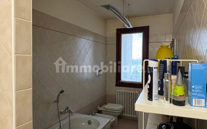 Trilocale via Torquato Tasso, Centro, Covo — foto 10 di 25