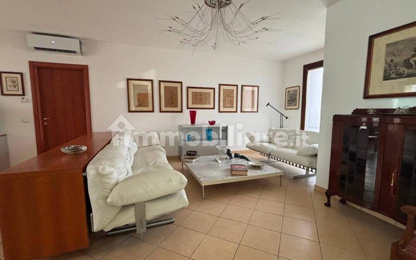 Trilocale via Torquato Tasso, Centro, Covo — foto 4 di 25