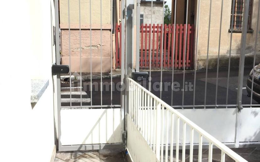 Bilocale buono stato, piano terra, Centro, Malnate — foto 7 di 18