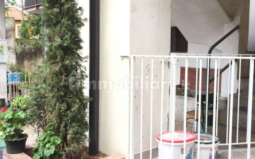 Bilocale buono stato, piano terra, Centro, Malnate — foto 14 di 18