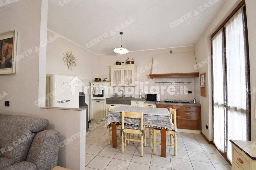 Trilocale ottimo stato, su più livelli, Centro, Bovolone — foto 9 di 28
