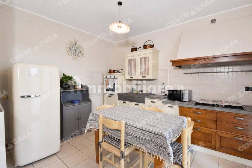 Trilocale ottimo stato, su più livelli, Centro, Bovolone — foto 18 di 28