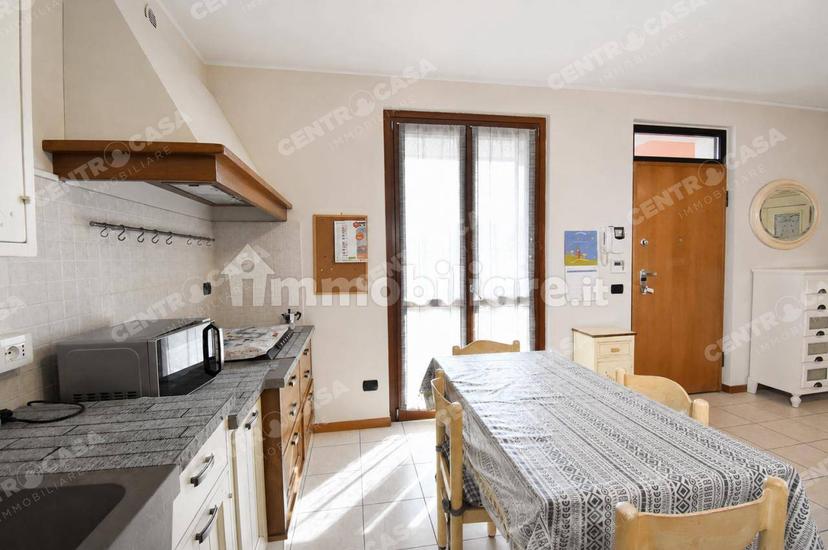 Trilocale ottimo stato, su più livelli, Centro, Bovolone — foto 27 di 28