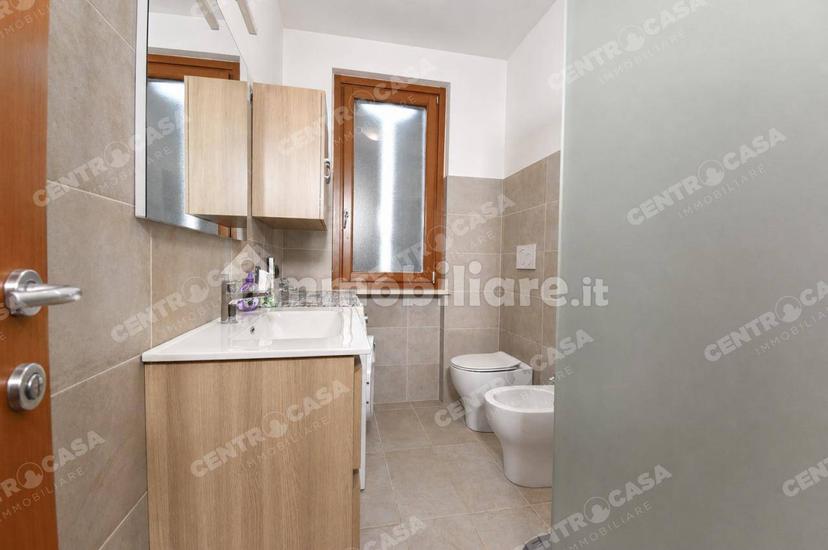 Trilocale ottimo stato, su più livelli, Centro, Bovolone — foto 14 di 28