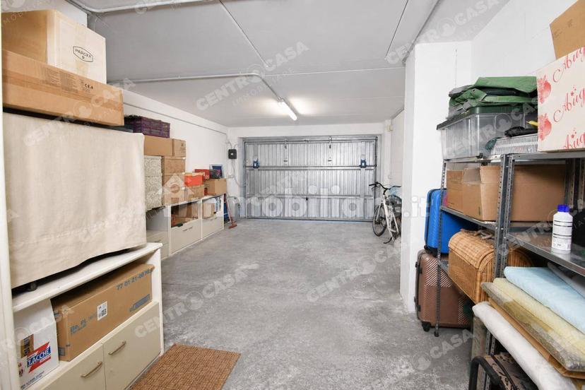 Trilocale ottimo stato, su più livelli, Centro, Bovolone