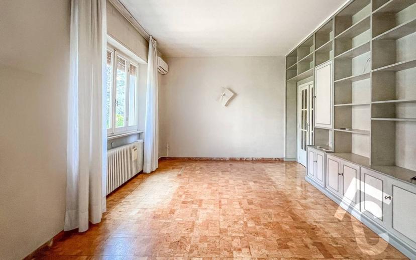 Quadrilocale buono stato, piano rialzato, Viale della Vittoria, Jesi