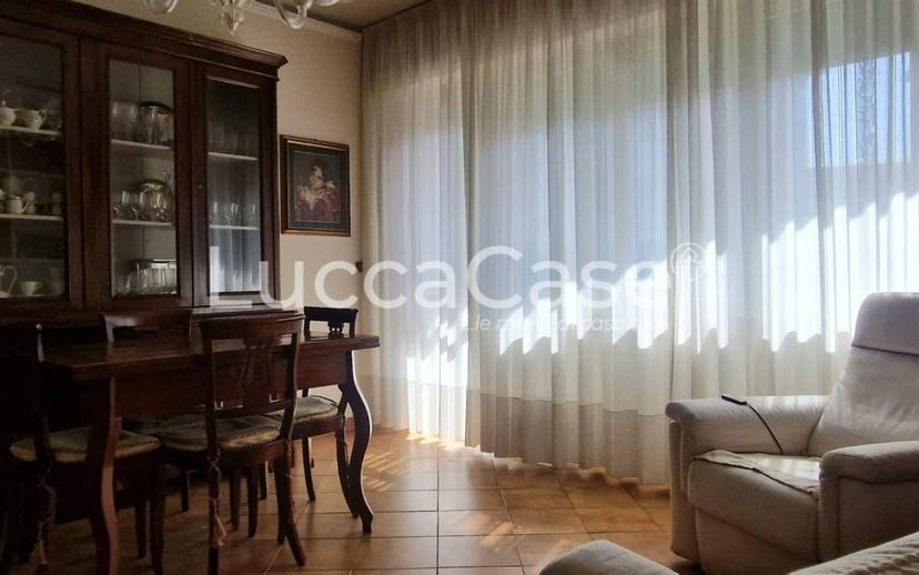 Quadrilocale via per Corte Bozzi,  105, San Vito, Lucca — foto 15 di 25