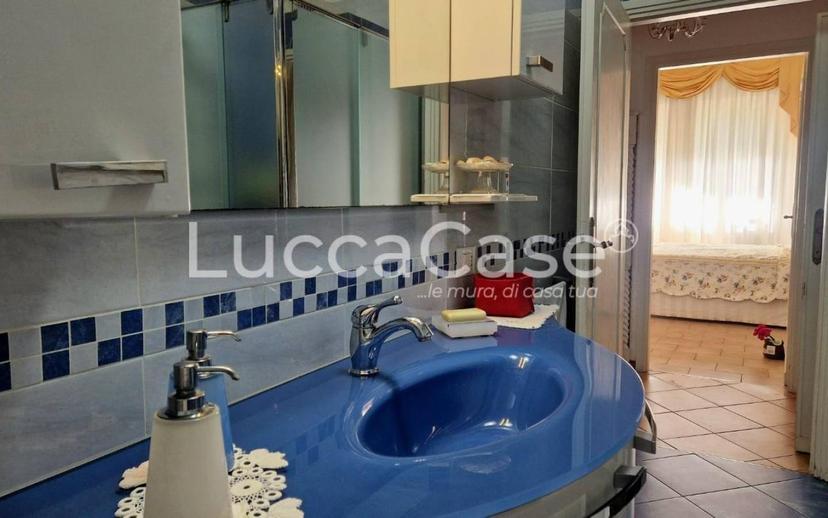 Quadrilocale via per Corte Bozzi,  105, San Vito, Lucca — foto 4 di 25
