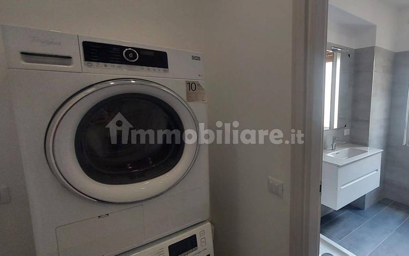 Stanza singola via Giosuè Carducci, Latina — foto 2 di 9