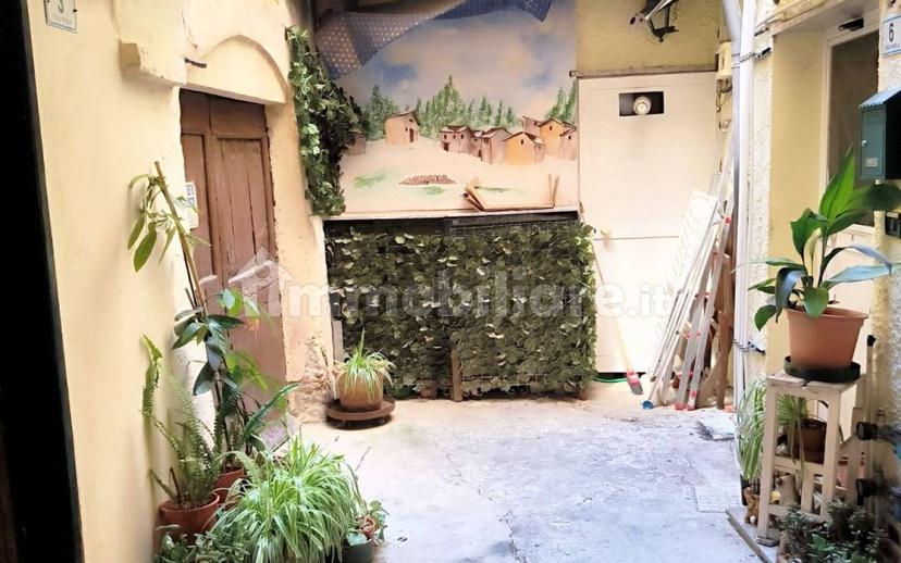 Quadrilocale vicolo Novella 8, Borgo Sant'Agata, Borgo d'Oneglia, Costa d'Oneglia, Imperia — foto 13 di 20