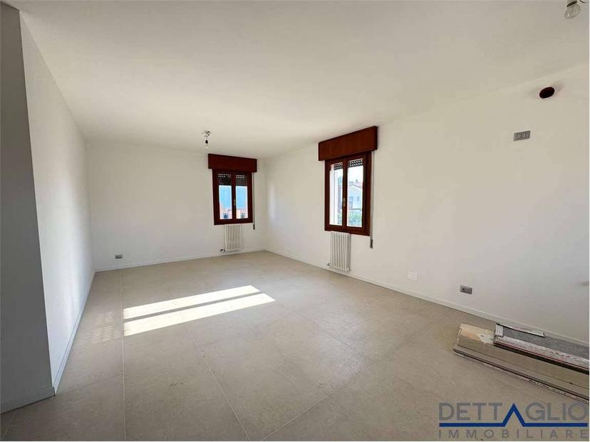 Quadrilocale via Genova, 2, Spinea Orgnano, Spinea — foto 11 di 19