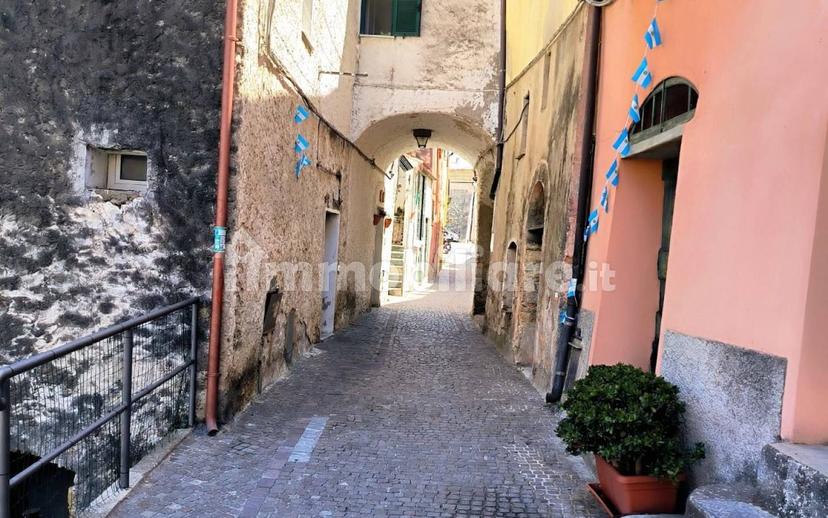 Quadrilocale vicolo Novella 8, Borgo Sant'Agata, Borgo d'Oneglia, Costa d'Oneglia, Imperia — foto 10 di 20