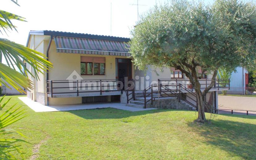 Villa unifamiliare via Burrida, Centro, Porcia — foto 20 di 36