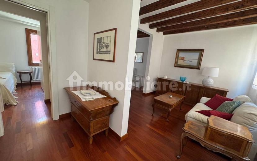 Trilocale ottimo stato, primo piano, Santa Croce, Venezia — foto 3 di 7