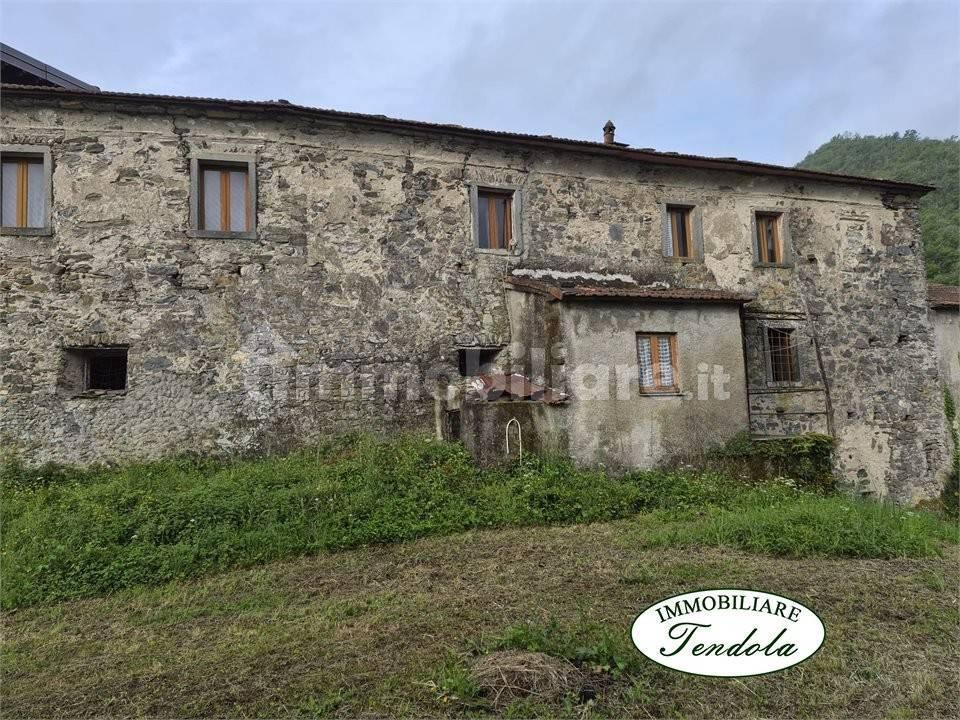 Terratetto plurifamiliare 190 m², Tresana