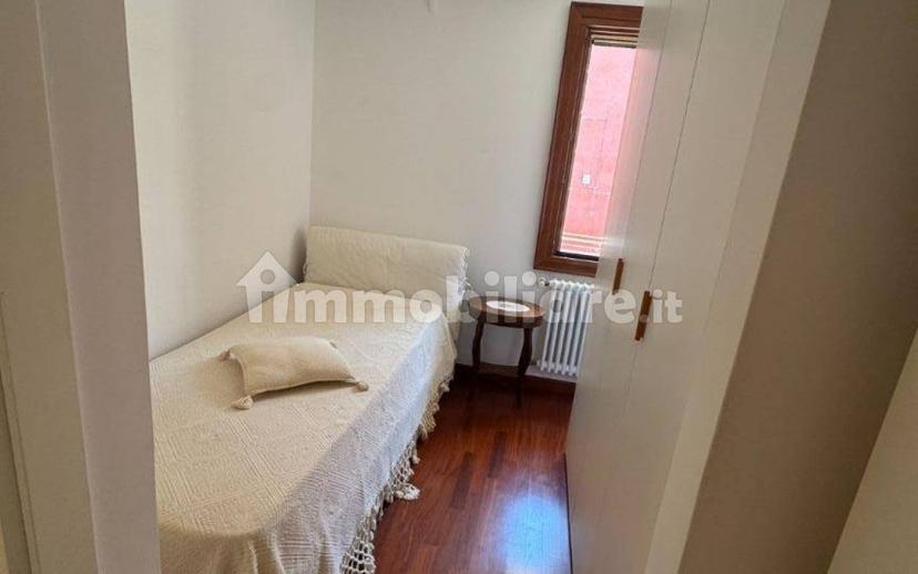 Trilocale ottimo stato, primo piano, Santa Croce, Venezia — foto 7 di 7
