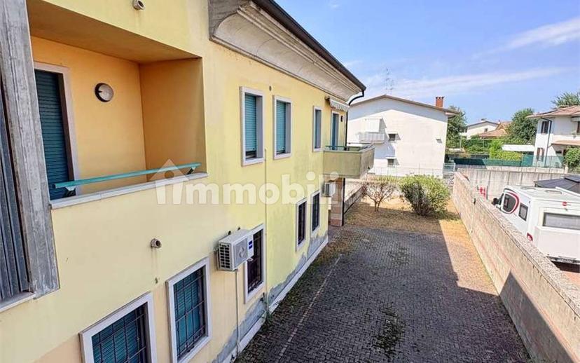Trilocale buono stato, primo piano, Centro, Mozzecane — foto 2 di 36