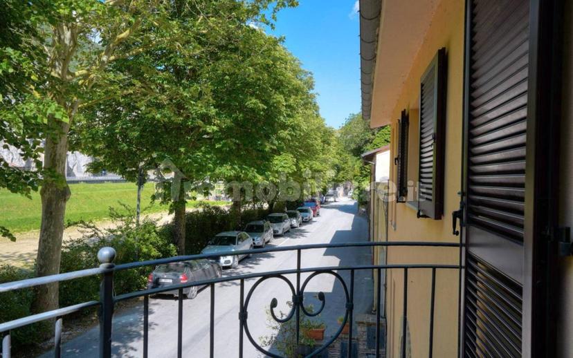 Quadrilocale viale della Vittoria 30, Centro, Pioraco