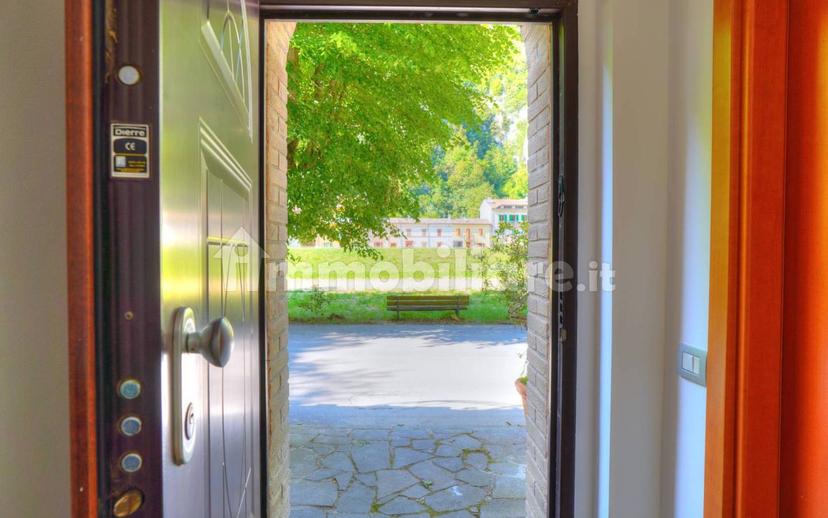 Quadrilocale viale della Vittoria 30, Centro, Pioraco — foto 17 di 35