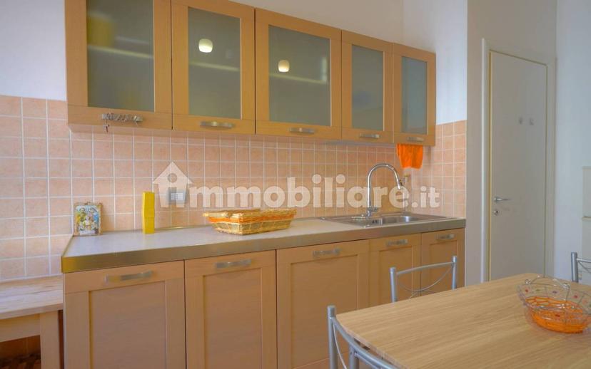 Quadrilocale viale della Vittoria 30, Centro, Pioraco — foto 14 di 35