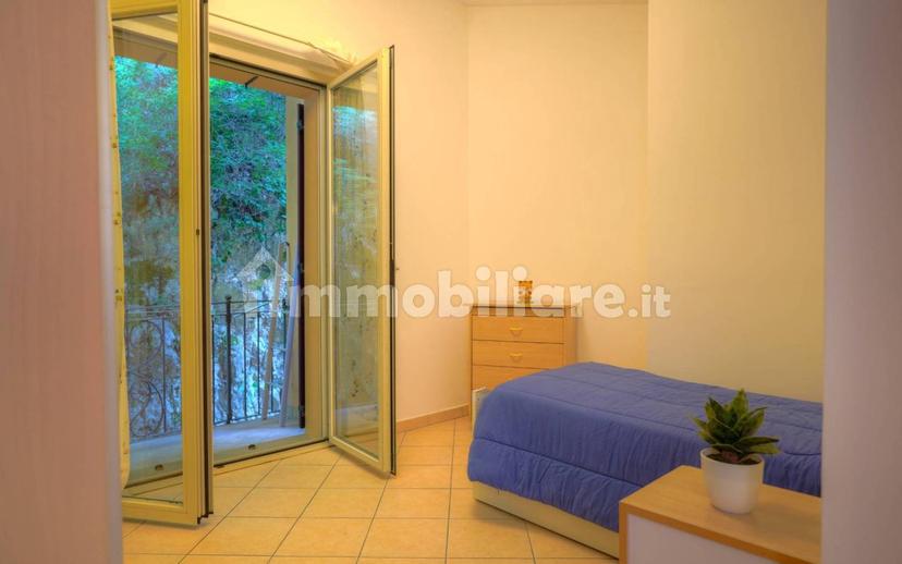 Quadrilocale viale della Vittoria 30, Centro, Pioraco — foto 22 di 35