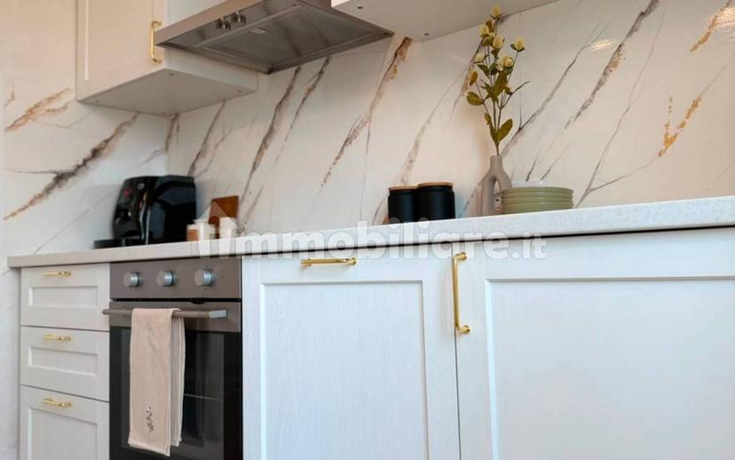 Trilocale ottimo stato, quarto piano, Regina Pacis, Reggio Emilia — foto 26 di 28